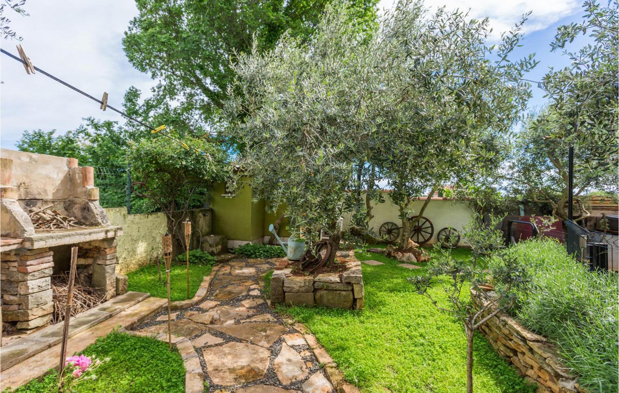 Beautiful Apartment In Jadreski With Wifi Esterno foto