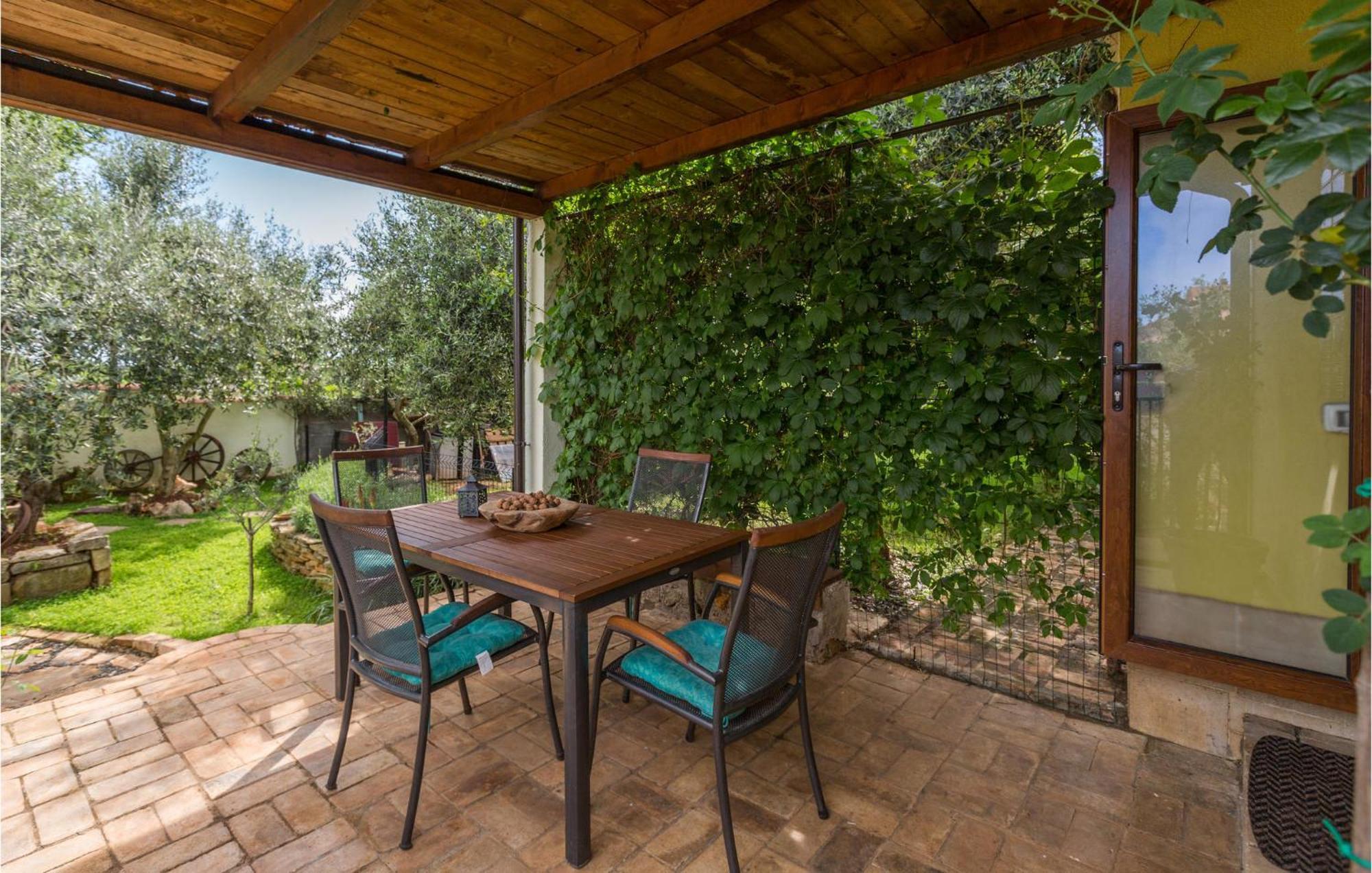 Beautiful Apartment In Jadreski With Wifi Esterno foto